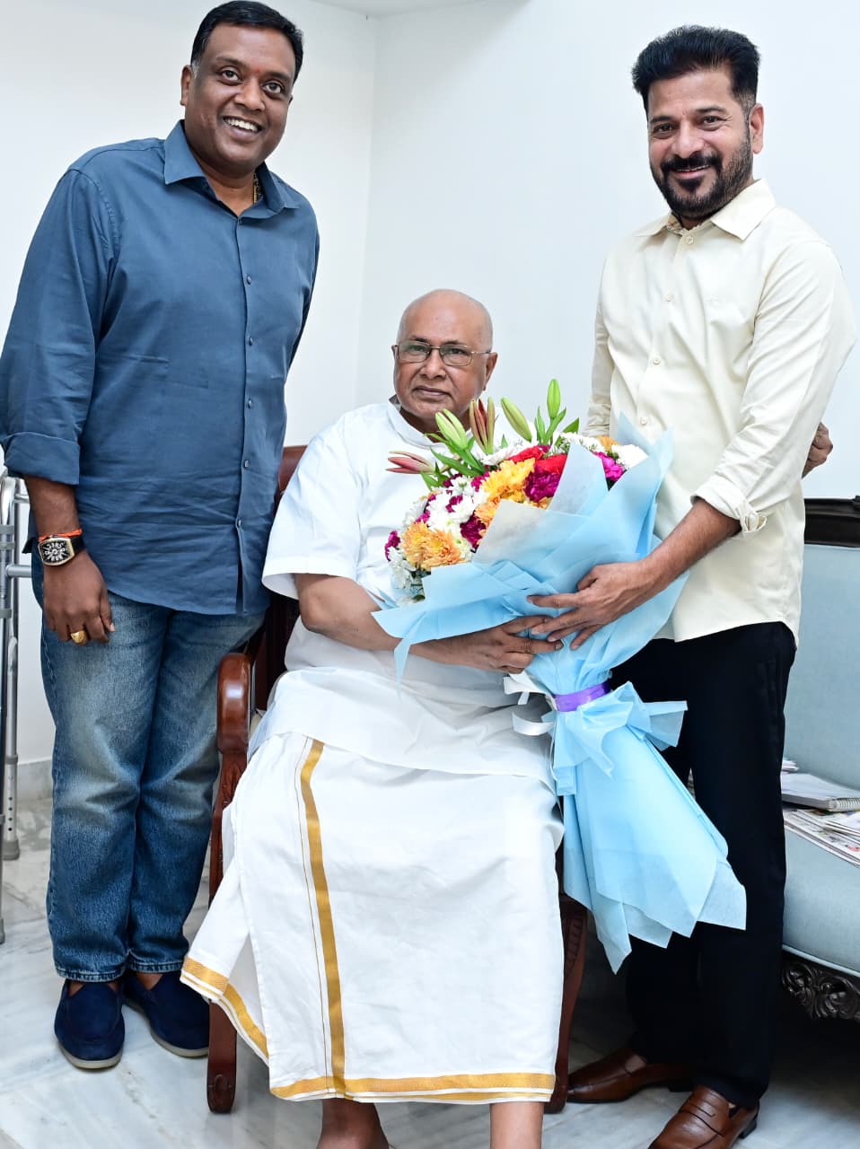 జానారెడ్డి ని పరామర్శించిన సీఎం.