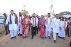 మేడారం సమ్మక్క సారాలమ్మ జాతర అభివృద్ధి పనులను పరిశీలించిన సీఎం రేవంత్ రెడ్డి.