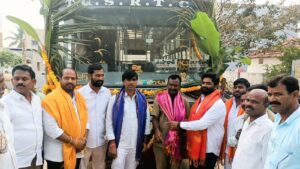 మాట ఇచ్చాం బస్సు తెచ్చాం