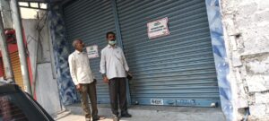 విజయనగర్ కాలనీలో అక్రమంగా నిర్మించిన షాపుల సీజ్ …..